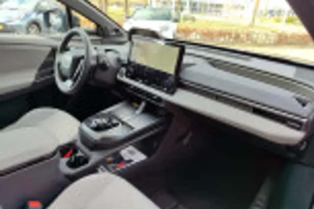 Toyota C hr (2026) thumbnail 45