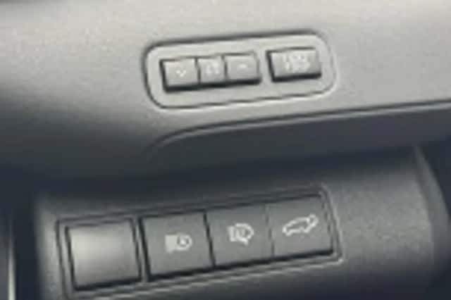 Toyota C hr (2026) thumbnail 44