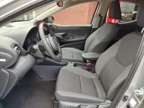 Toyota Yaris (2025) thumbnail 14