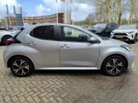 Toyota Yaris (2025) thumbnail 6
