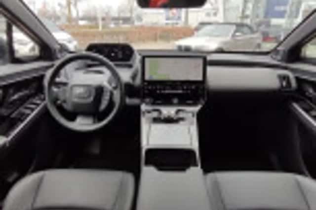 Toyota bZ4X (2024) thumbnail 50