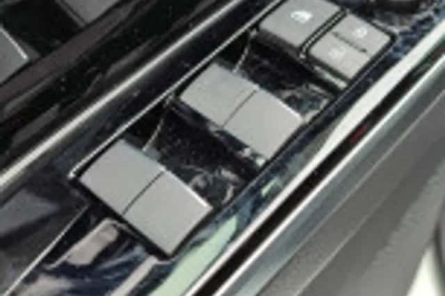 Toyota bZ4X (2024) thumbnail 72