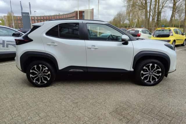 Toyota Yaris Cross (2025) thumbnail 12