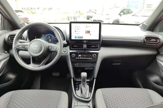 Toyota Yaris Cross (2025) thumbnail 13