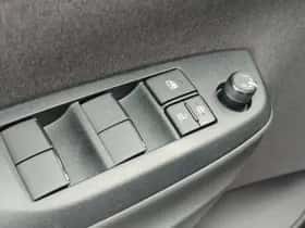 Toyota Yaris Cross (2025) thumbnail 16