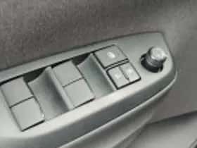 Toyota Yaris Cross (2025) thumbnail 46