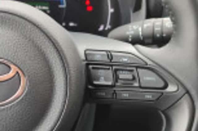 Toyota Yaris Cross (2025) thumbnail 49