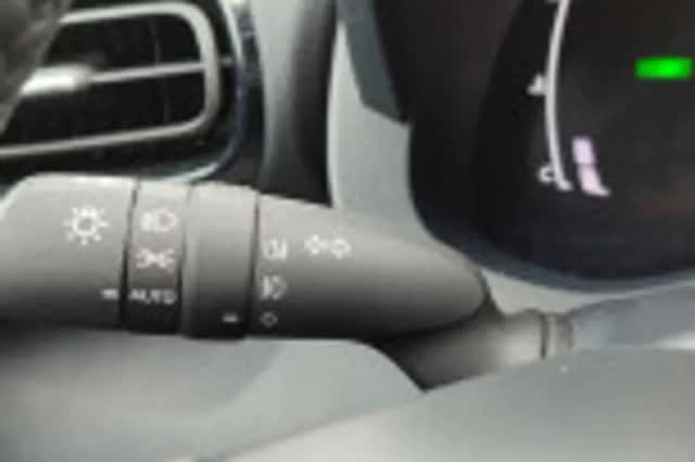 Toyota Yaris Cross (2025) thumbnail 50