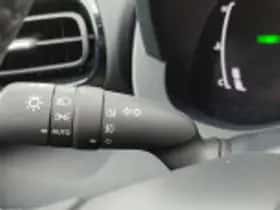 Toyota Yaris Cross (2025) thumbnail 50