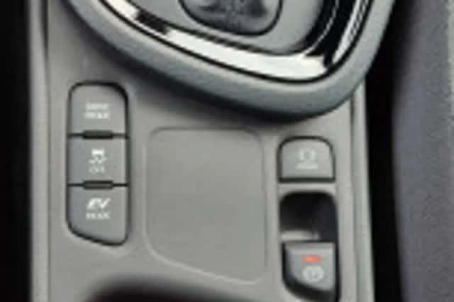 Toyota Yaris Cross (2025) thumbnail 58