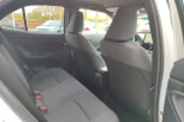 Toyota Yaris Cross (2025) thumbnail 60