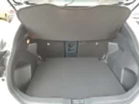 Toyota Yaris Cross (2025) thumbnail 61
