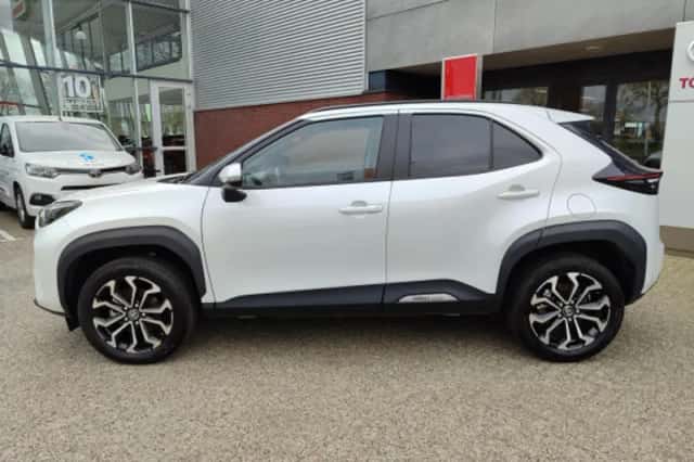 Toyota Yaris Cross (2025) thumbnail 74