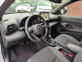 Toyota Yaris Cross (2025) thumbnail 10