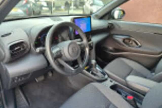 Toyota Yaris Cross (2024) thumbnail 32