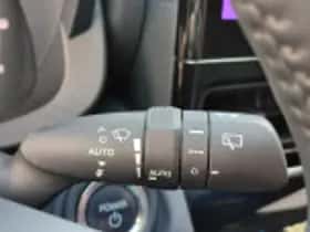 Toyota Yaris Cross (2024) thumbnail 41