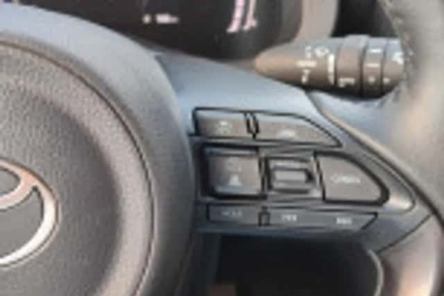 Toyota Yaris Cross (2024) thumbnail 45