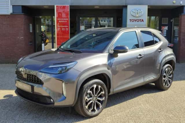 Toyota Yaris Cross (2025) thumbnail 1