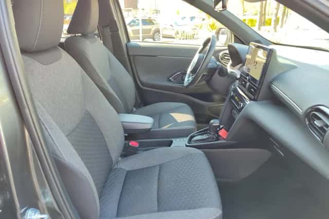 Toyota Yaris Cross (2025) thumbnail 15