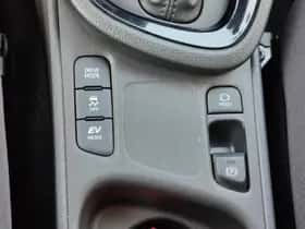 Toyota Yaris Cross (2025) thumbnail 31