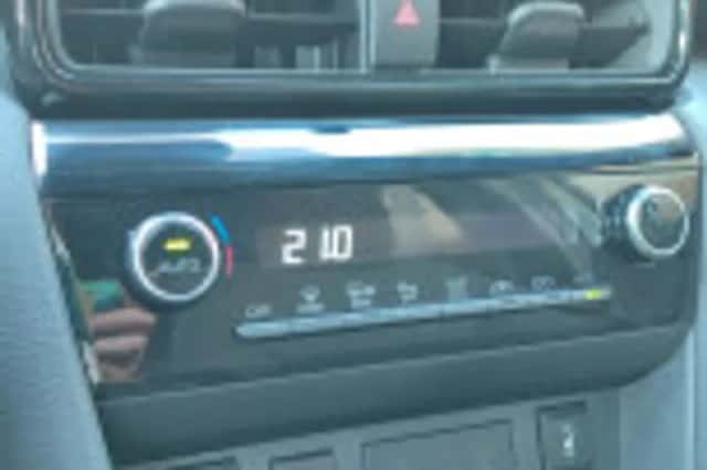 Toyota Yaris Cross (2025) thumbnail 59