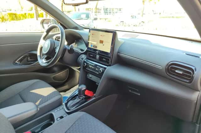Toyota Yaris Cross (2025) thumbnail 8