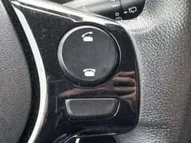 Toyota Aygo (2017) thumbnail 18