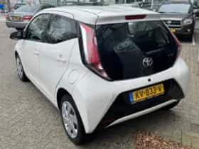 Toyota Aygo (2017) thumbnail 3
