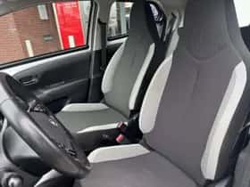 Toyota Aygo (2017) thumbnail 27