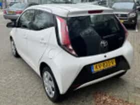 Toyota Aygo (2017) thumbnail 34