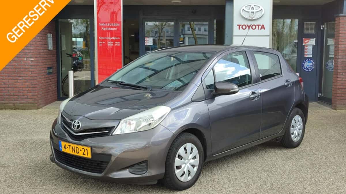 Toyota Yaris (2014) — foto 1