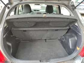 Toyota Yaris (2014) thumbnail 24
