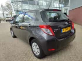 Toyota Yaris (2014) thumbnail 31