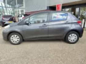 Toyota Yaris (2014) thumbnail 33