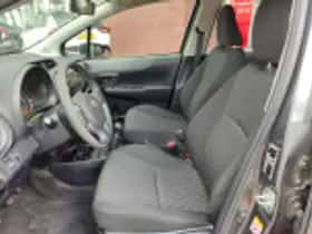Toyota Yaris (2014) thumbnail 37