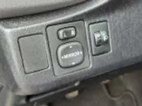Toyota Yaris (2014) thumbnail 39