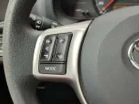 Toyota Yaris (2014) thumbnail 41