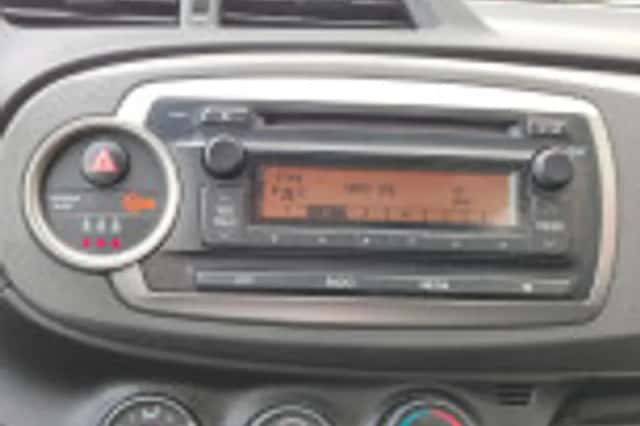 Toyota Yaris (2014) thumbnail 42