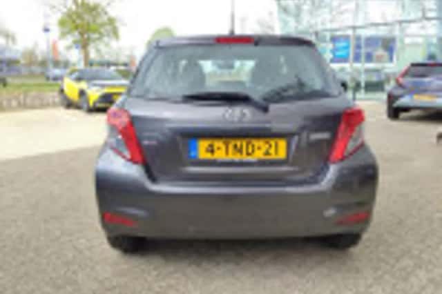 Toyota Yaris (2014) thumbnail 49