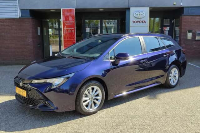 Toyota Corolla (2023) thumbnail 1