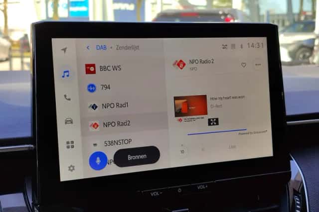 Toyota Corolla (2023) thumbnail 25