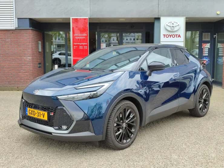 Toyota C hr (2024) — foto 1
