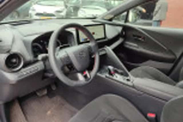 Toyota C hr (2024) thumbnail 54