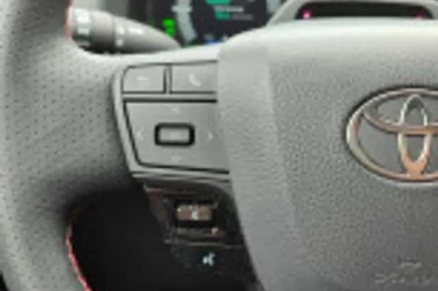 Toyota C hr (2024) thumbnail 62
