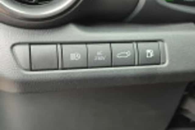 Toyota C hr (2024) thumbnail 63