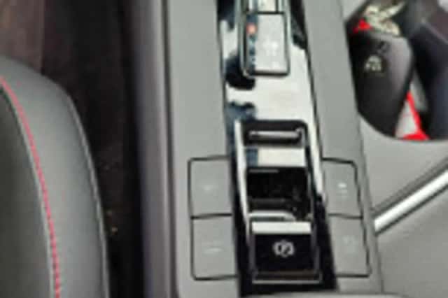 Toyota C hr (2024) thumbnail 75