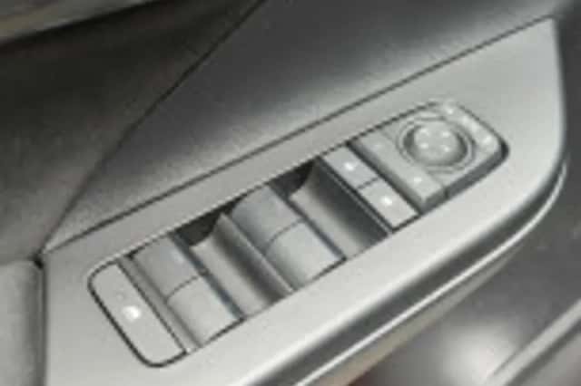 Toyota C hr (2024) thumbnail 79