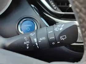 Toyota C hr (2018) thumbnail 24