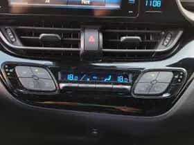 Toyota C hr (2018) thumbnail 30