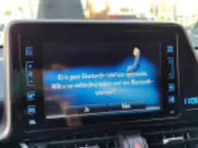 Toyota C hr (2018) thumbnail 64